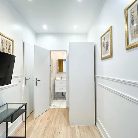 Apartment 80 - Cinema Sebastopol *